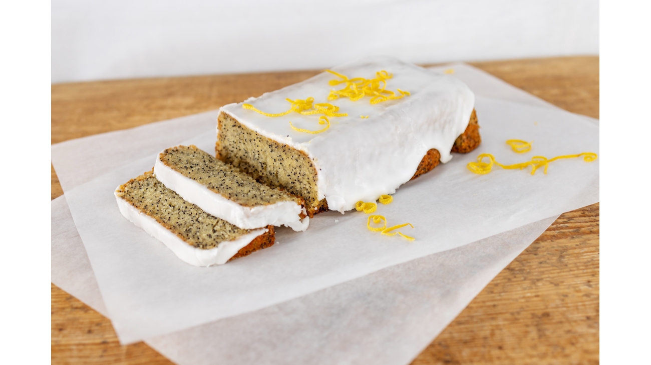 Sitronkake med valmuefrø (Lemon poppy seed cake)