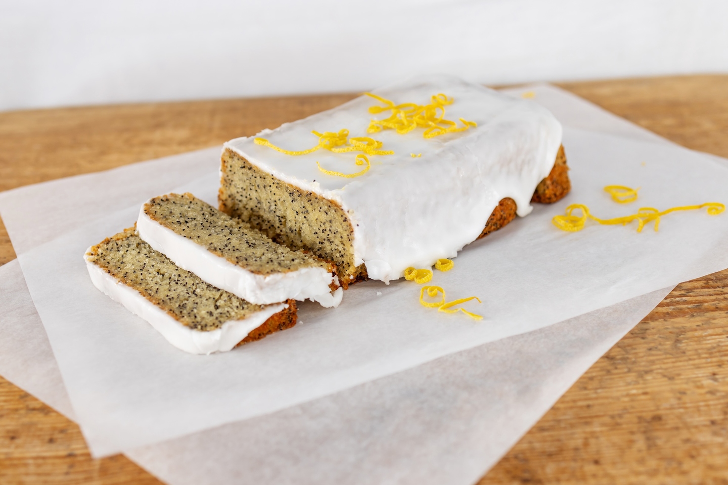 Sitronkake med valmuefrø (Lemon poppy seed cake)