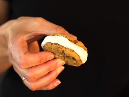 Cookie Sandwich Is
